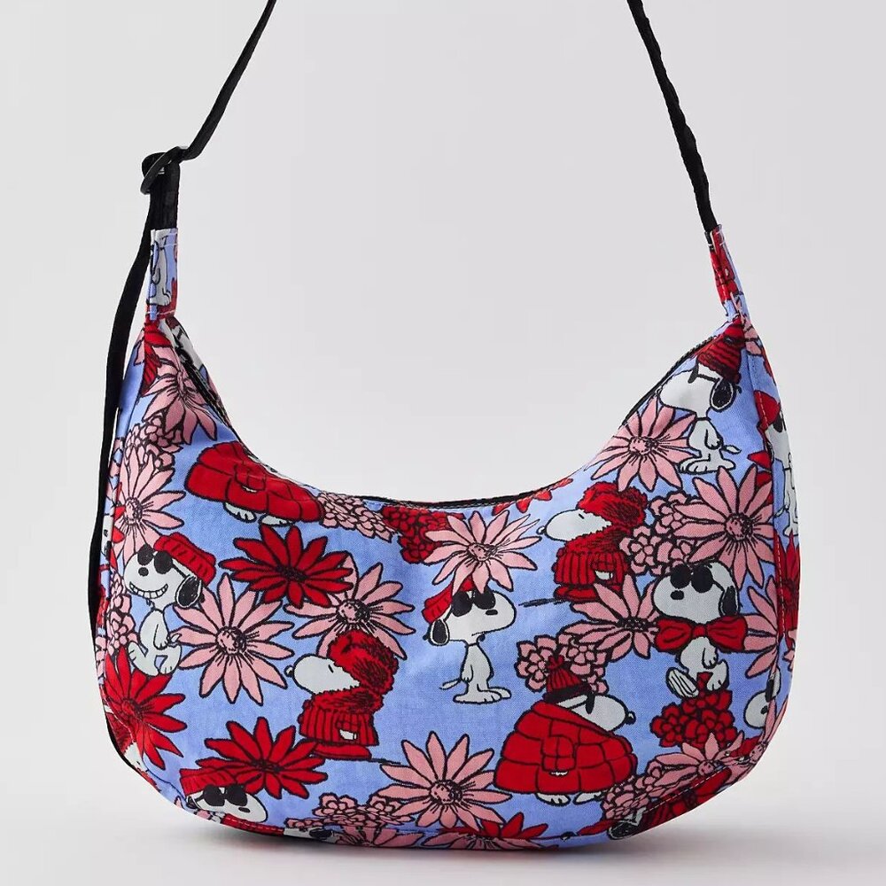 Baggu x Peanuts NWT Crescent Bag Medium - Floral Snoopy